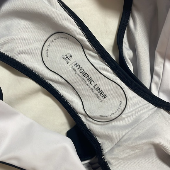 Cupshe x Jojo | Color Block Bikini - Picture 7 of 10